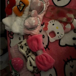 Spa headband and iPhone 15 case